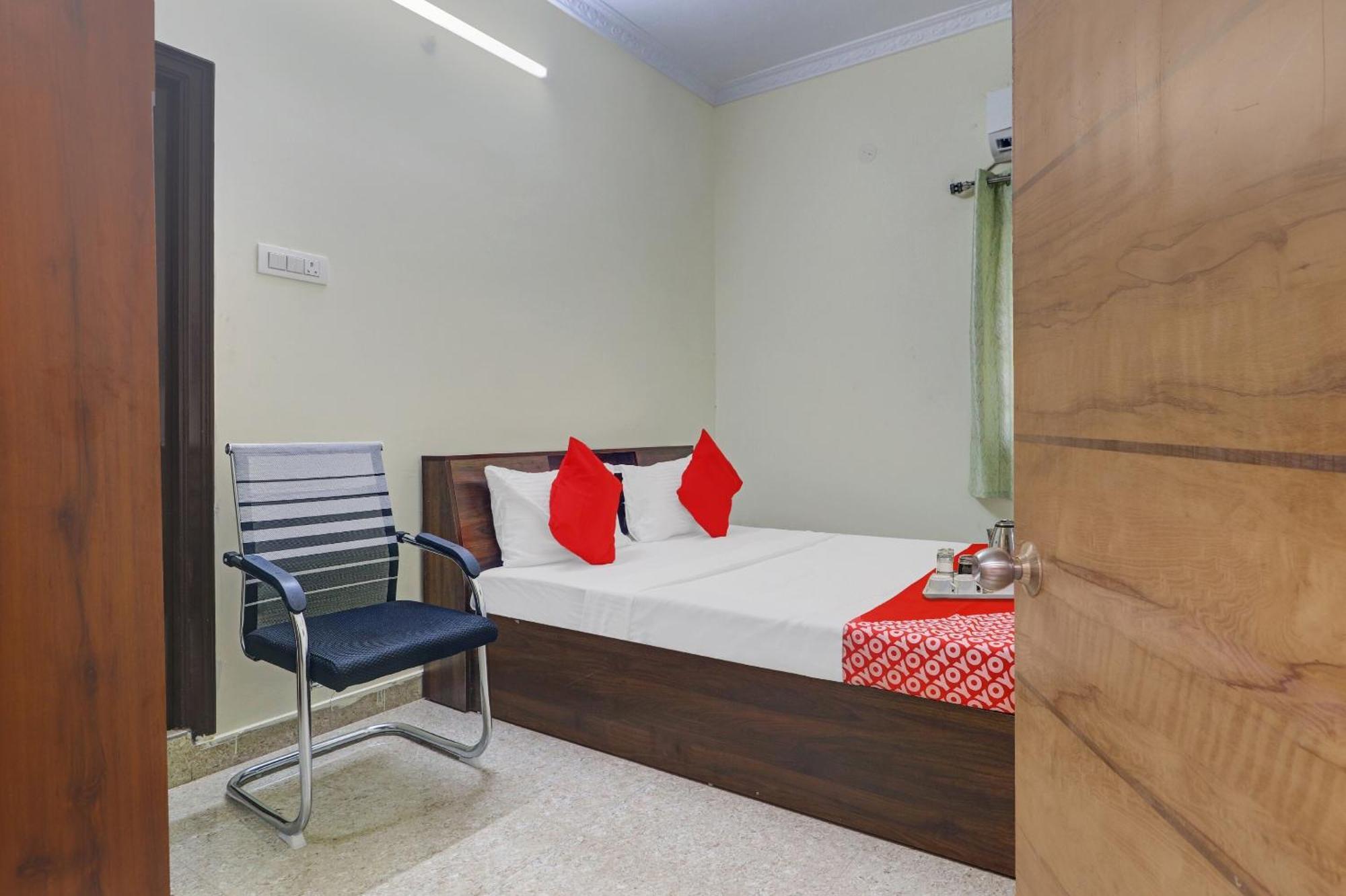 Hotel O S V Residency Kajaguda Near Gachibowli Hyderabad Eksteriør bilde